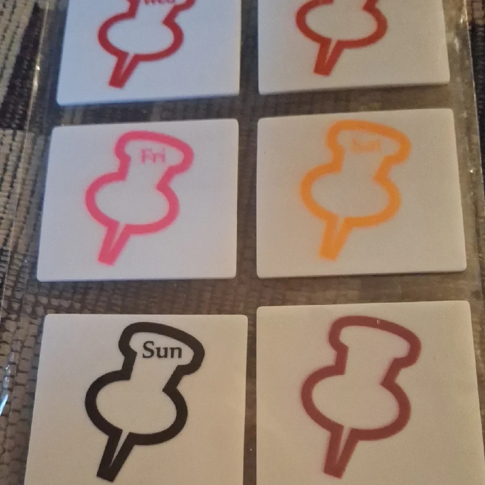 Day-of-Week Push Pin Sticky Note Set - Multicolor